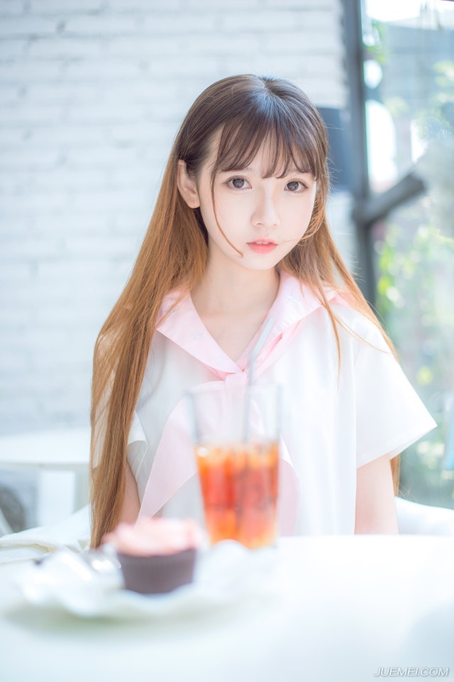 生就这么一次，谈一场以结婚为目的的恋爱，然后就那样相守，在来往的流年里，岁月安好。